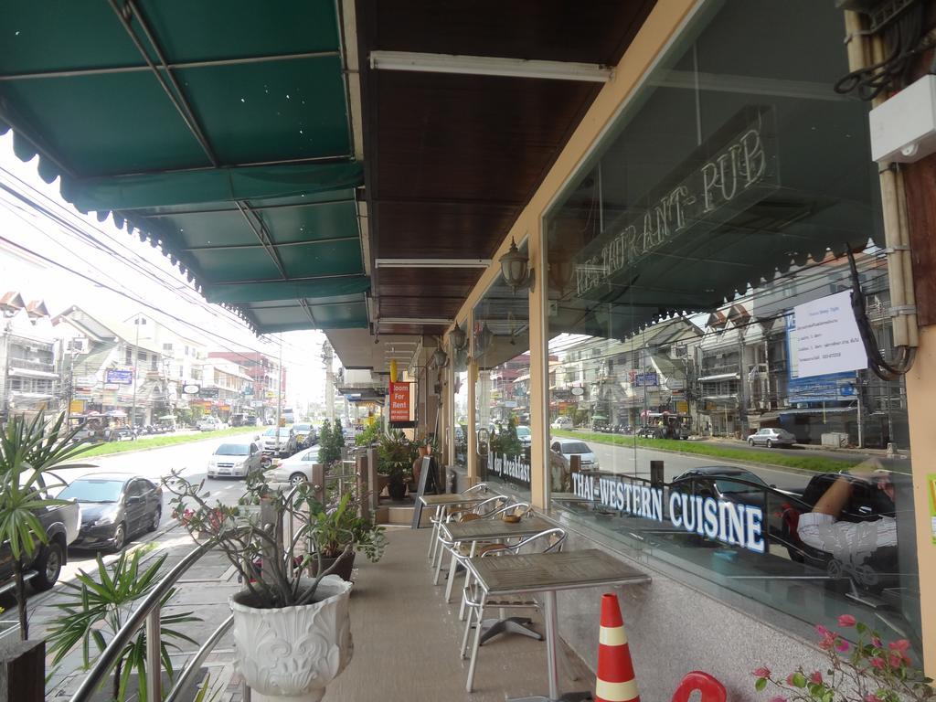 Sleep Tight Hotel Pantai Jomtien Luaran gambar