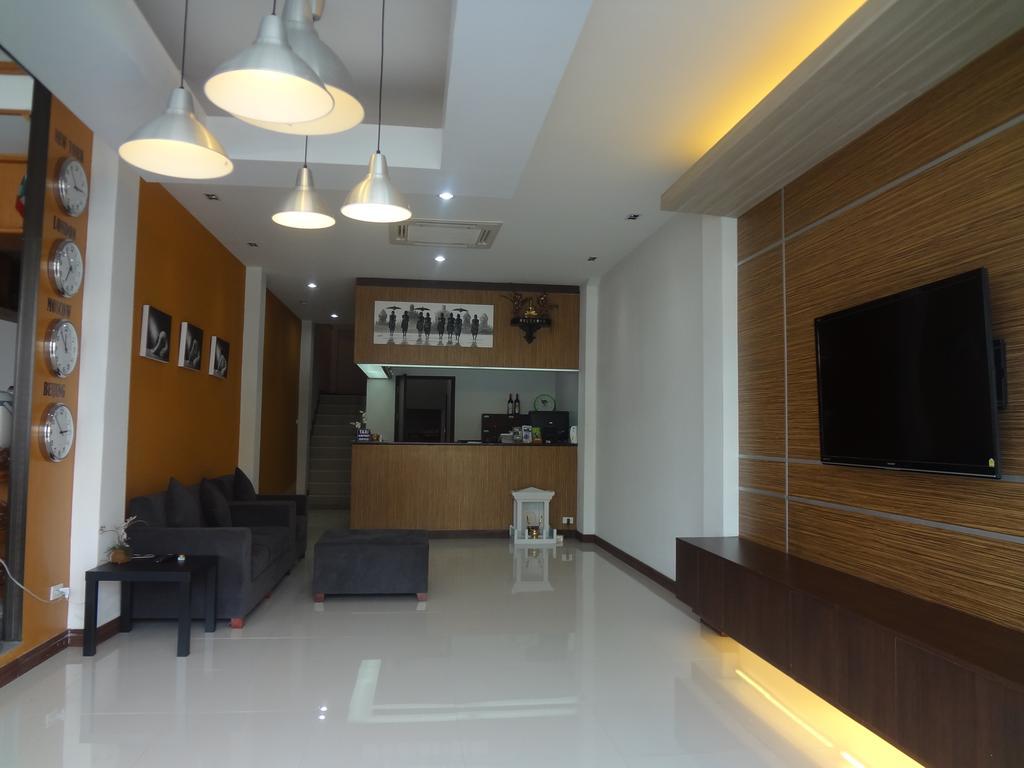 Sleep Tight Hotel Pantai Jomtien Luaran gambar