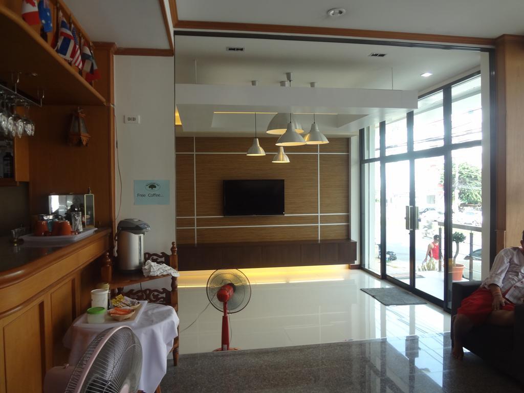 Sleep Tight Hotel Pantai Jomtien Luaran gambar