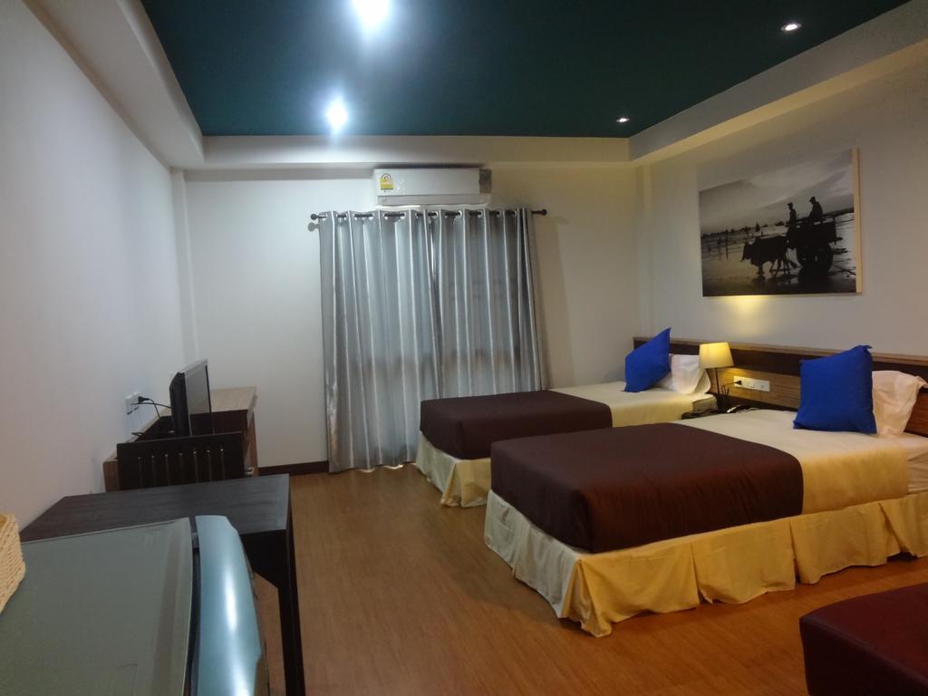 Sleep Tight Hotel Pantai Jomtien Luaran gambar