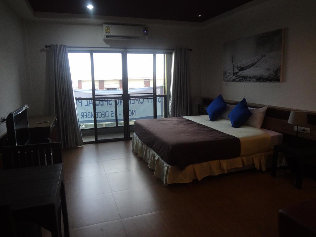 Sleep Tight Hotel Pantai Jomtien Luaran gambar