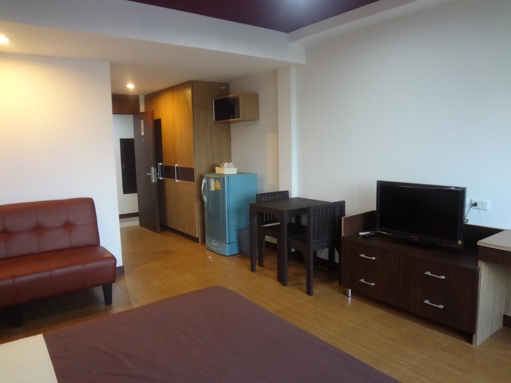 Sleep Tight Hotel Pantai Jomtien Luaran gambar