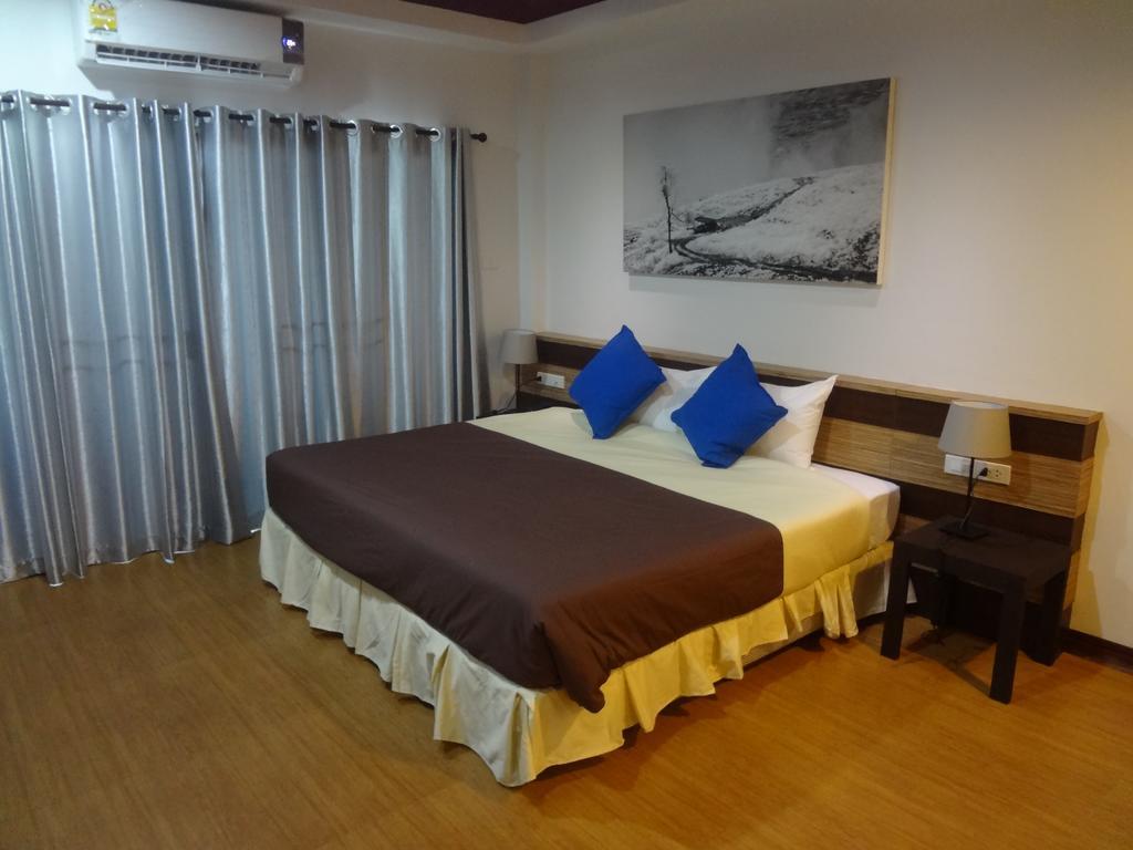 Sleep Tight Hotel Pantai Jomtien Luaran gambar
