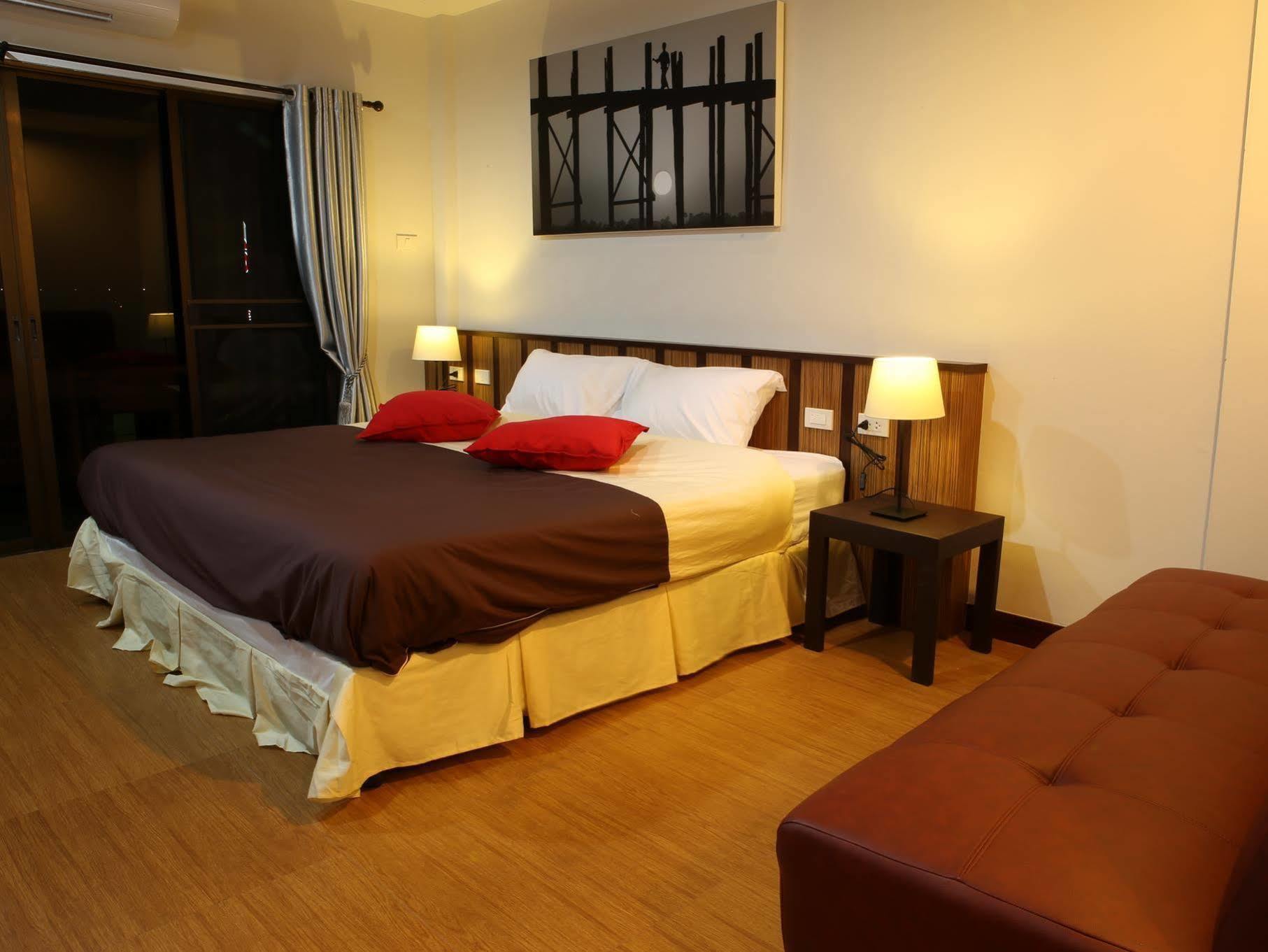 Sleep Tight Hotel Pantai Jomtien Luaran gambar