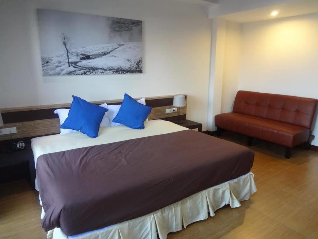 Sleep Tight Hotel Pantai Jomtien Luaran gambar